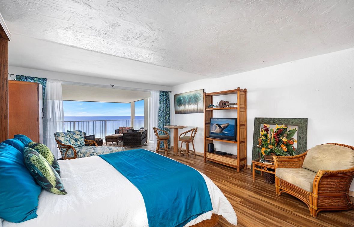 77-6452 ALII DRIVE, #204