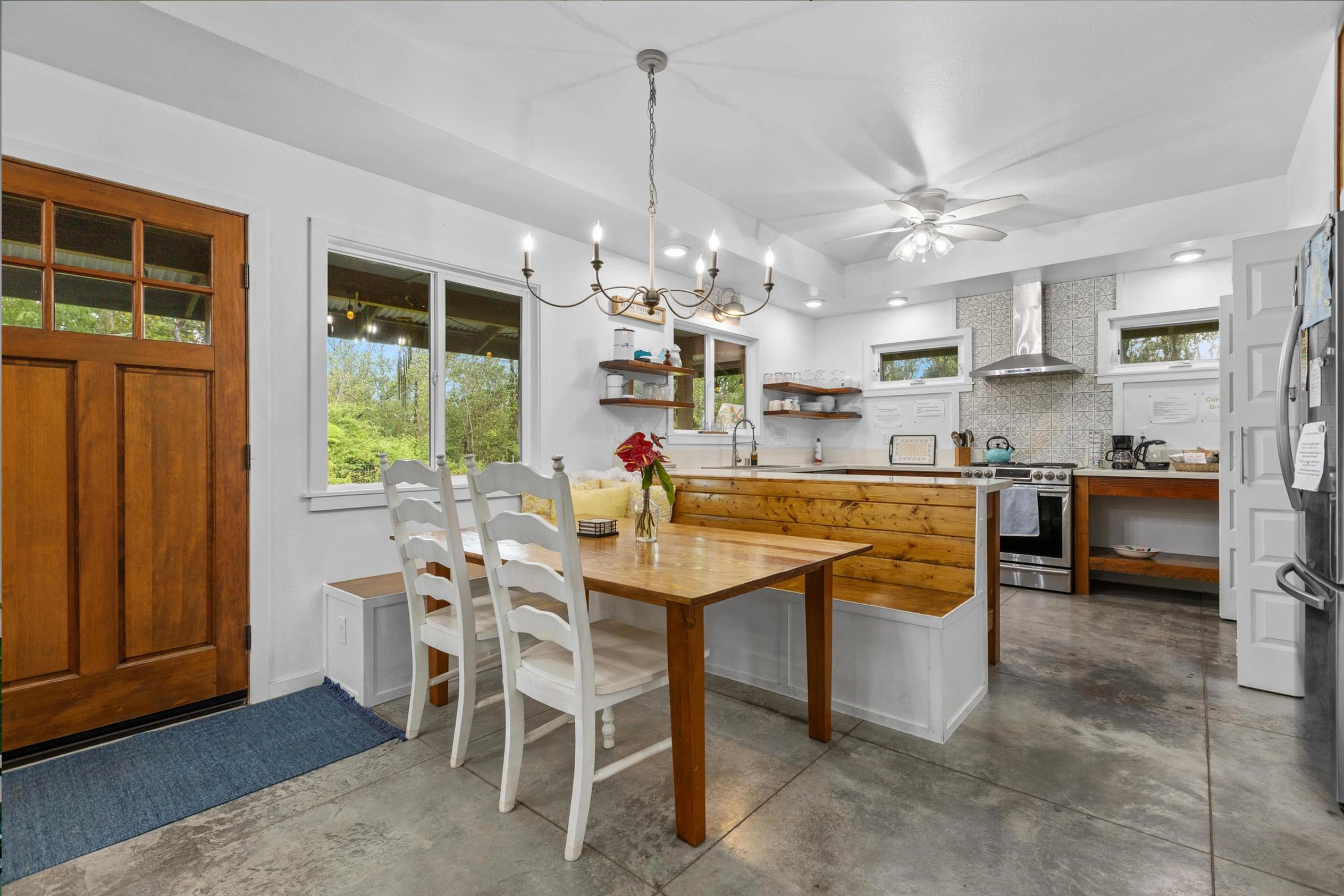 11-3083 KALEPONI DR, VOLCANO, HI 96785